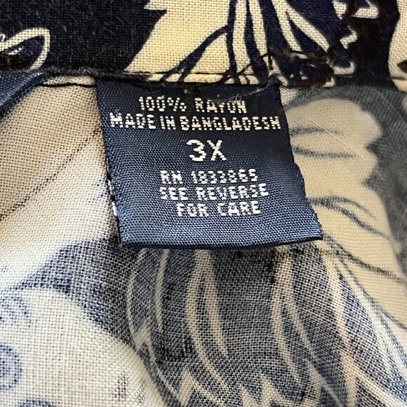 Women's navy and white button down Hawaiian shirt - 3X - D.P.S. Woman - Picture 5 of 5